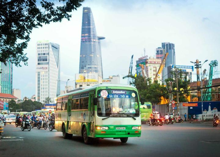 Gỗ và Video: Kết nối nghệ thuật truyền thống với công nghệ hiện đại